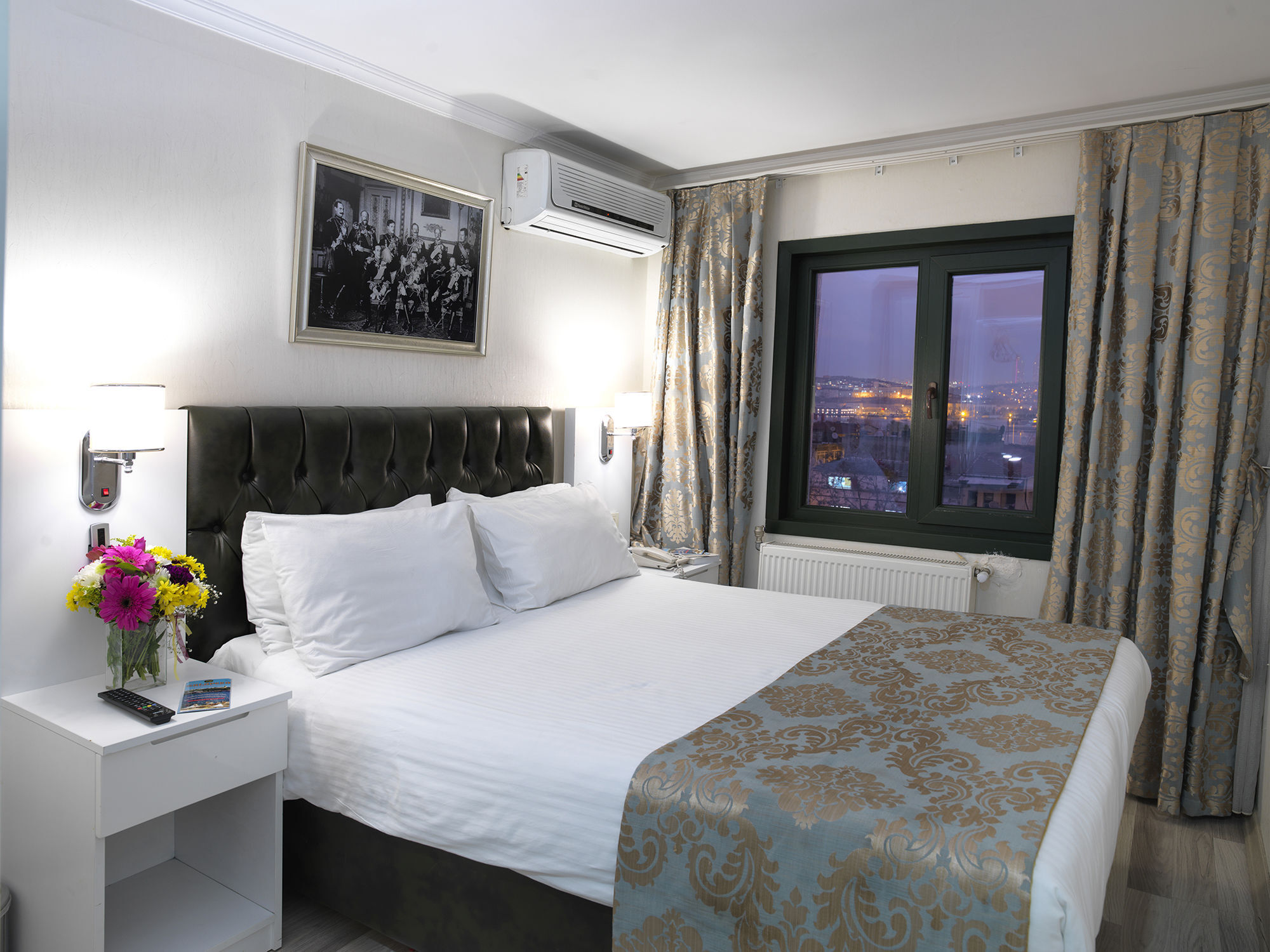 Monarch Hotel Istanbul Luaran gambar
